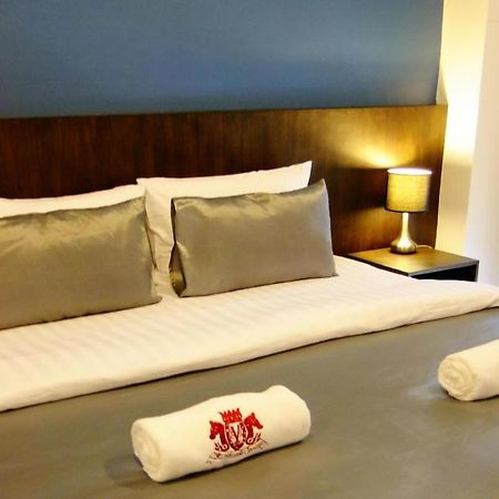 Chada Veranda Hotel Khon Kaen Bagian luar foto
