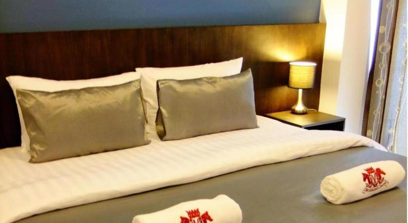 Chada Veranda Hotel Khon Kaen Bagian luar foto