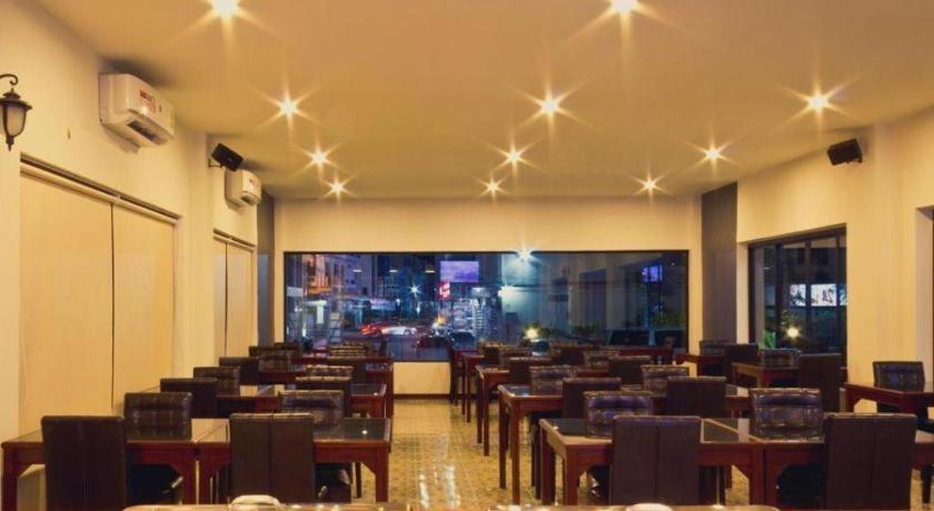 Chada Veranda Hotel Khon Kaen Bagian luar foto